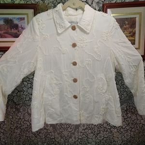 George Simonton white unique applique design 100% cotton with shoulder pads